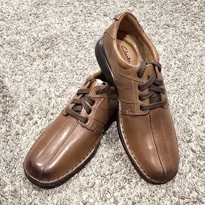 Clark's Men's Leather Derby Dress Shoes Brown Size 9M Ultimate Comfort (READ)